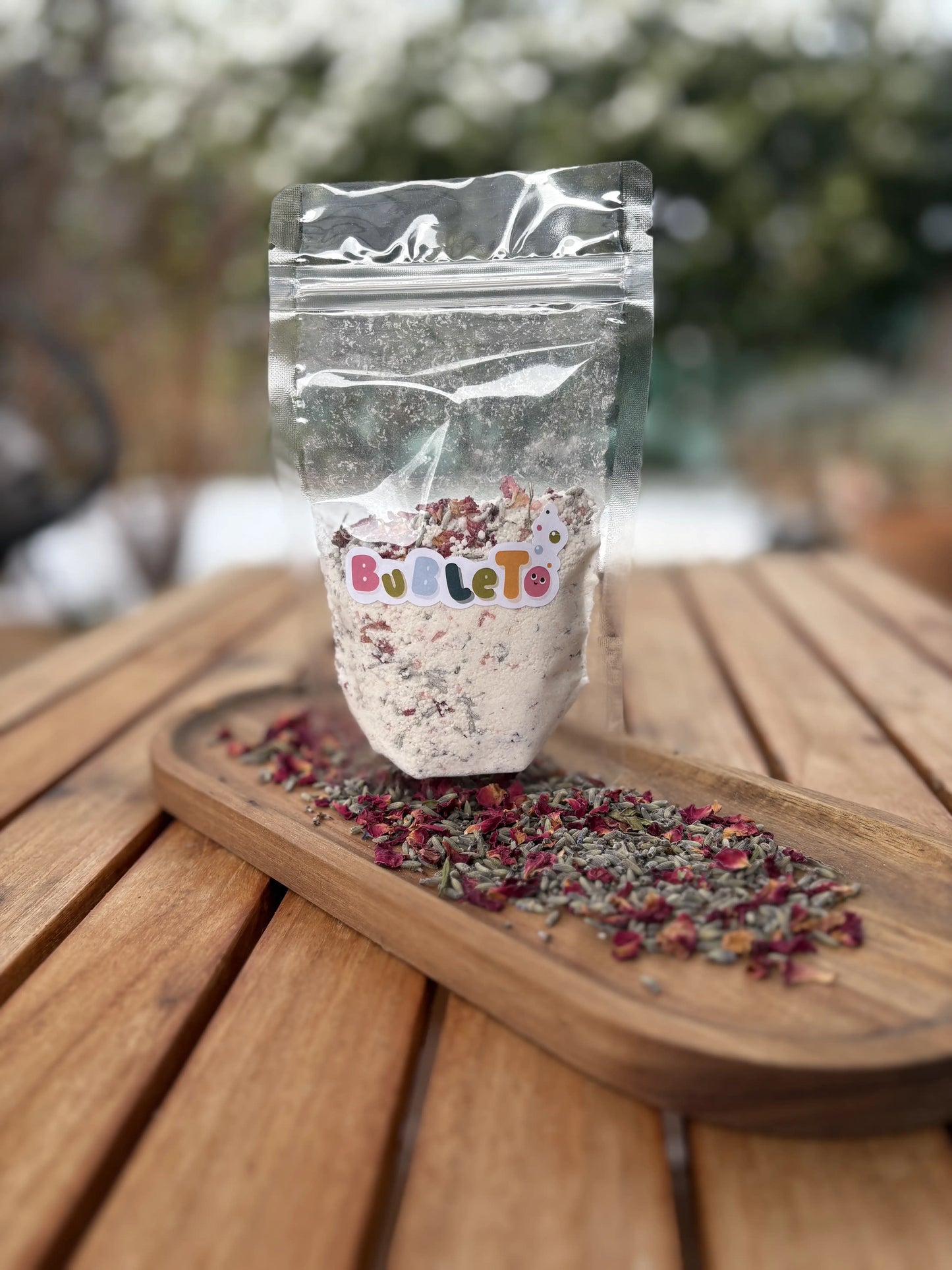 🌸 BubleTo Nature - peniaci prášok so sušenými kvetmi, 120g