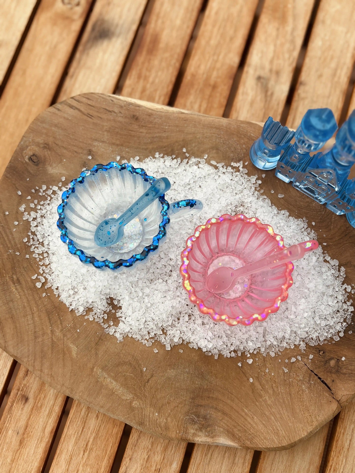 Šálka s lyžičkou