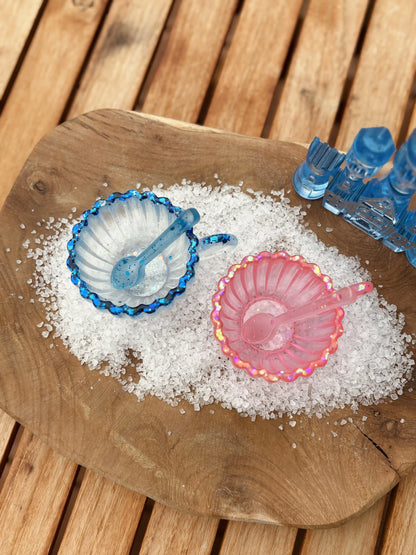 Šálka s lyžičkou