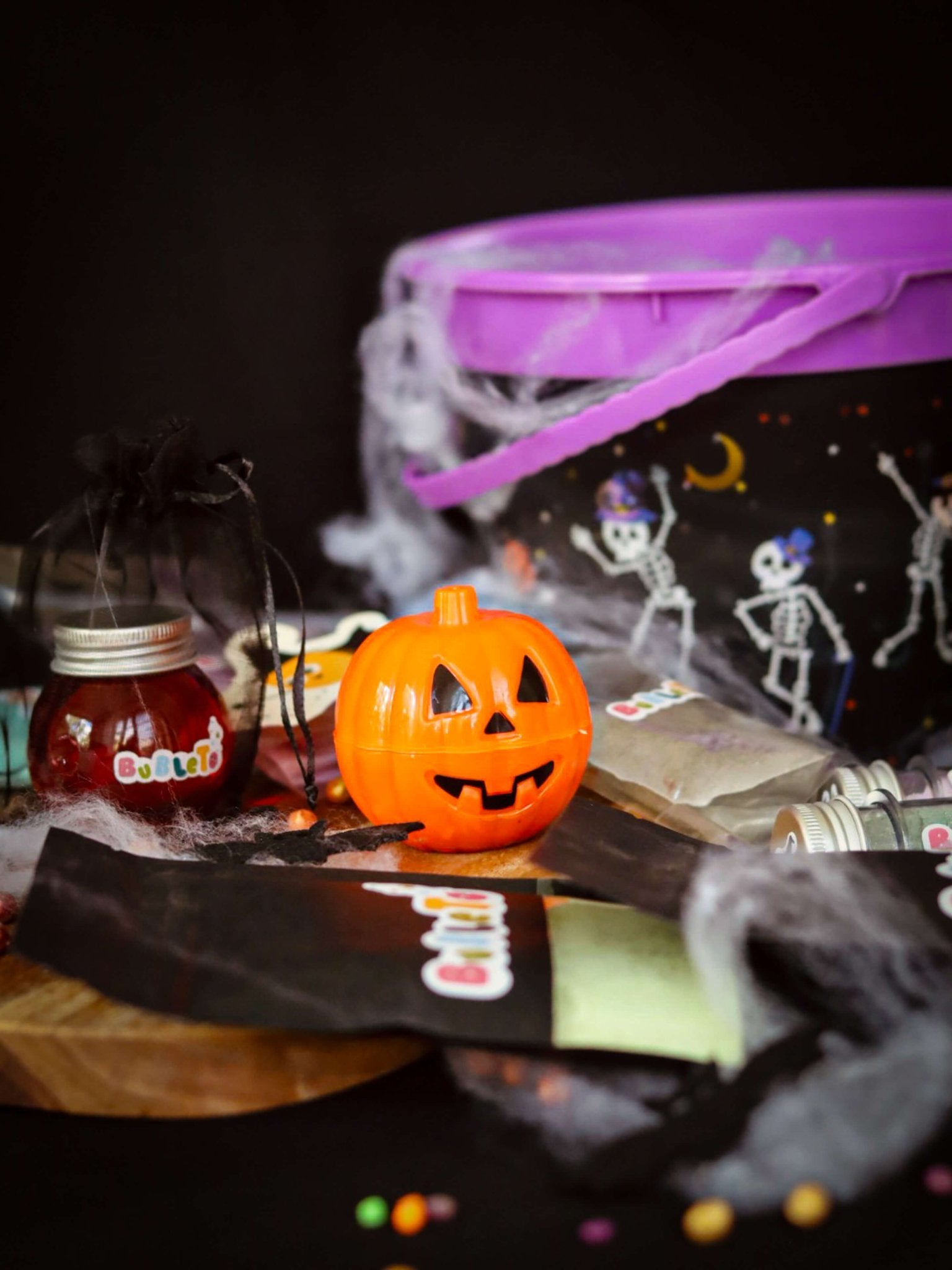 🎃 Kýbel plný zábavy - BubleTo